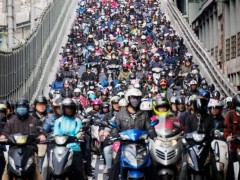 岛内一片哗然