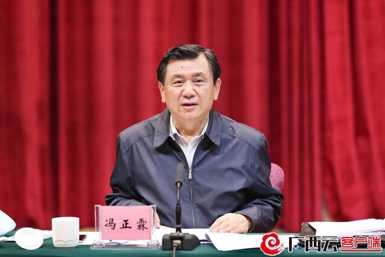 指挥部总指挥、中国民航局局长冯正霖加会议并发言。 广西日报-广西云客户端记者 邓华 摄