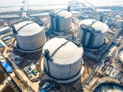 我国自主设计建造的4座22万方LNG储罐施工完成