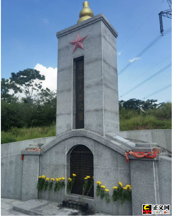 　　修缮后的凤凰山烈士陵园。