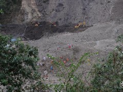 云南怒江州独龙江乡突发泥石流，2人遇难、4人失联