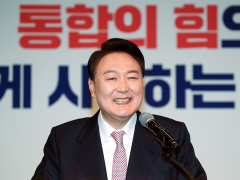 韩媒：韩国新总统访问驻韩美军基地 要求与美军司令单独面谈