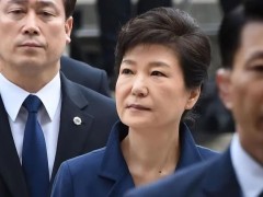 朴槿惠支持亲信参选