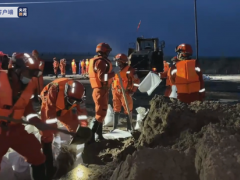内蒙古：呼伦贝尔市哈克镇遭雪融水灾 森林消防紧急救援抢险