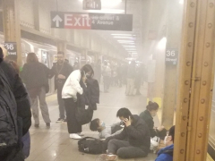 纽约地铁枪击案目击者：嫌犯可能吸毒了，先对我开枪
