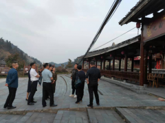 【卫士手记】戏台不再“乱发遮面”