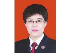 敢啃“硬骨头”的曹娜