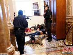 男子参与国会骚乱被判有罪 自称遵循特朗普的“命令”