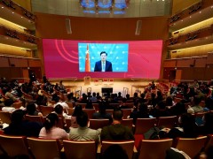 驻美大使秦刚：中美双方要开展更广泛、深入、坦诚、开放的交流对话