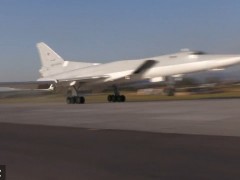 俄媒称乌军难以对付图-22M3轰炸机：便携导弹打不到 S-300防不住