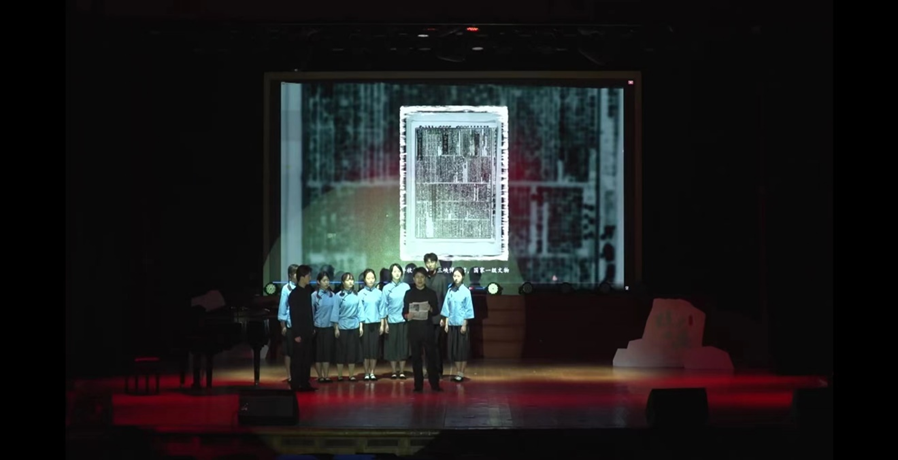 ▲杨肖永侄子杨光远登台讲述