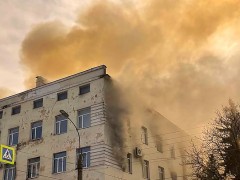 俄空天军研究院突发大火：数十人伤亡 有人跳楼逃生（现场）