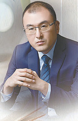 刘哲　　 