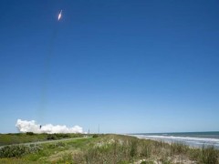 地面天气差 SpaceX“太空游客”滞留国际空间站