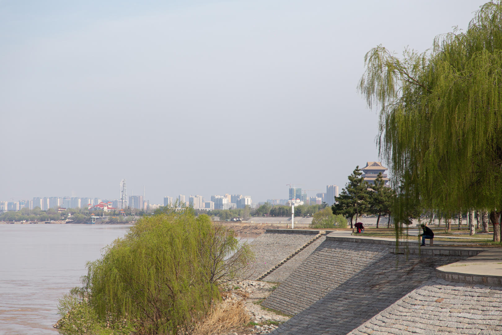 ▲山东济南，黄河下游济南段景色，百里黄河风景区