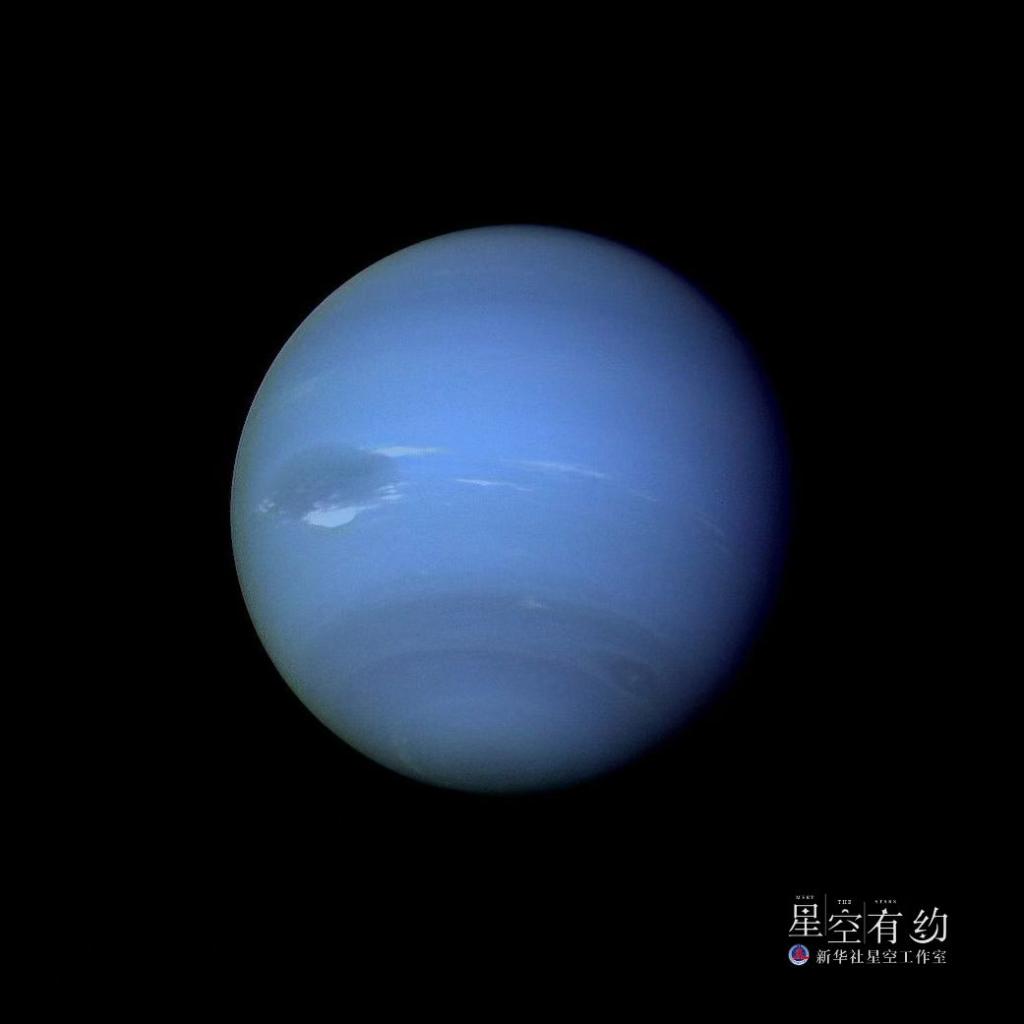 这是美国“旅行者2号”探测器拍摄的海王星。(图片来源美国国家航空航天局官方网站)