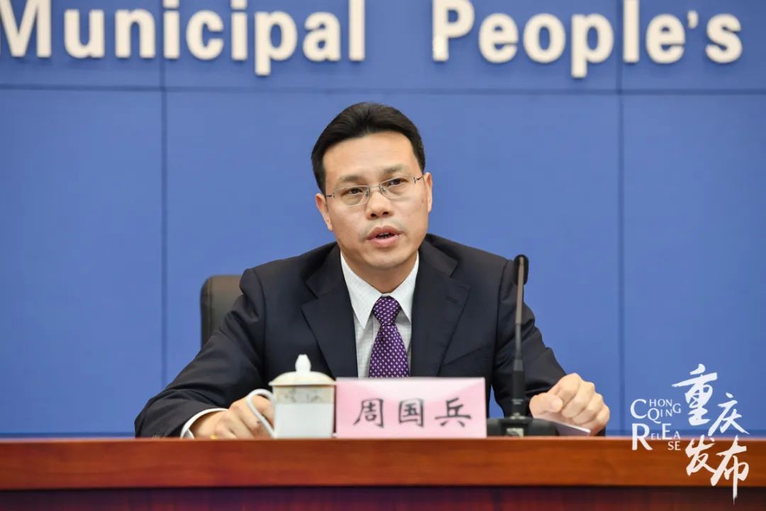 周国兵介绍相关情况 邹乐 摄