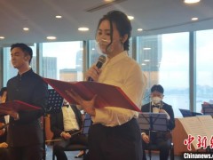 “青春&使命在交响-五四香港青年专场朗诵音乐会”现场。 索有为 摄