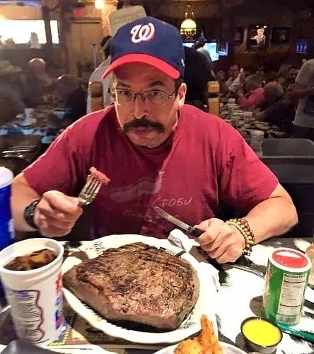 得克萨斯州Big Texan牛排馆的72盎司牛排挑战