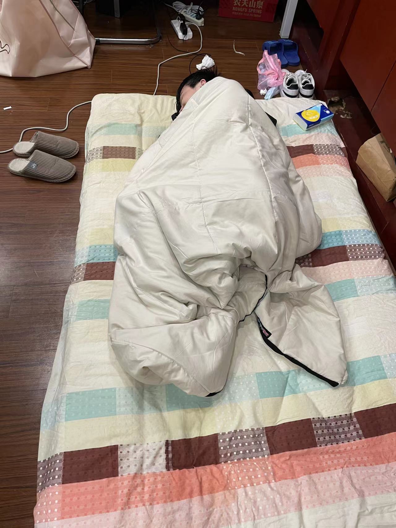 12315话务员住进了话务中心&nbsp;