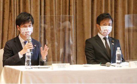 铃木宪和(左)和铃木隼人(右)6日举行媒体见面会(图片来源:台湾中时新闻网)