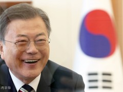 文在寅任期最后一天：将发表卸任演说 从青瓦台正门步行离开