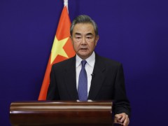 王毅出席“全球发展倡议之友小组”高级别会议开幕式并发表致辞