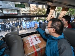 上海连续6天死亡病例降至个位数，专家：复商复市错峰限流严防聚集