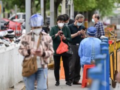 视频｜复商复市“热启动” 防疫如何“齐步走”？