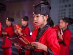 阿尔法蛋创生学习的最高境界：AI词典笔即时解疑、AI练字笔精准练字