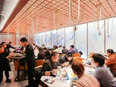 明星餐饮，陈赫逃离，疫情下餐饮有多难