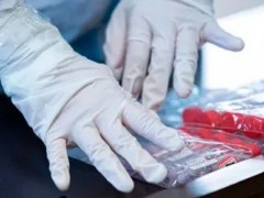 一名解除隔离的“模考”中学生，一场特殊的加急转运