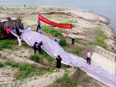 湖北仙桃：检察机关增殖放流 助力长江生态修复
