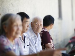 超六成养老院10年才盈利 为何“一床难求”却总在赔钱？