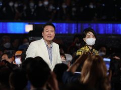 韩媒：尹锡悦夫人被举报履历造假 韩国警方展开书面调查