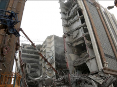 外媒：伊朗一栋10层建筑物倒塌，至少5死27伤，80人仍被困