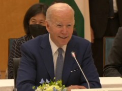 拜登对参会的澳大利亚新总理开玩笑：在这里，你睡着了也没关系