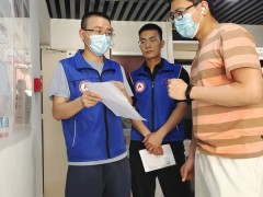 北京校园取消堂食后生活垃圾增多怎么办?大学生志愿者引导垃圾分类