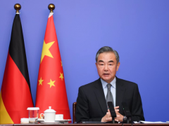 王毅同德国外长贝尔伯克举行视频会晤