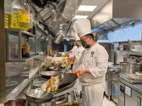 松江印象城餐饮品牌关东小磨复工