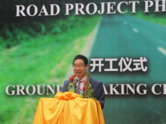 中国驻瓦努阿图大使：在这里，中国援建道路被称为“希望之路”