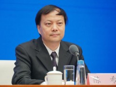 75后海南省商务厅长陈希任三亚市委副书记，3年前跨省履新