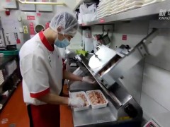 上海战疫看点丨上海加快复商复市 “舌尖”上的快乐纷纷回归