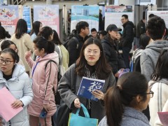 大学生如何实现创业2篇