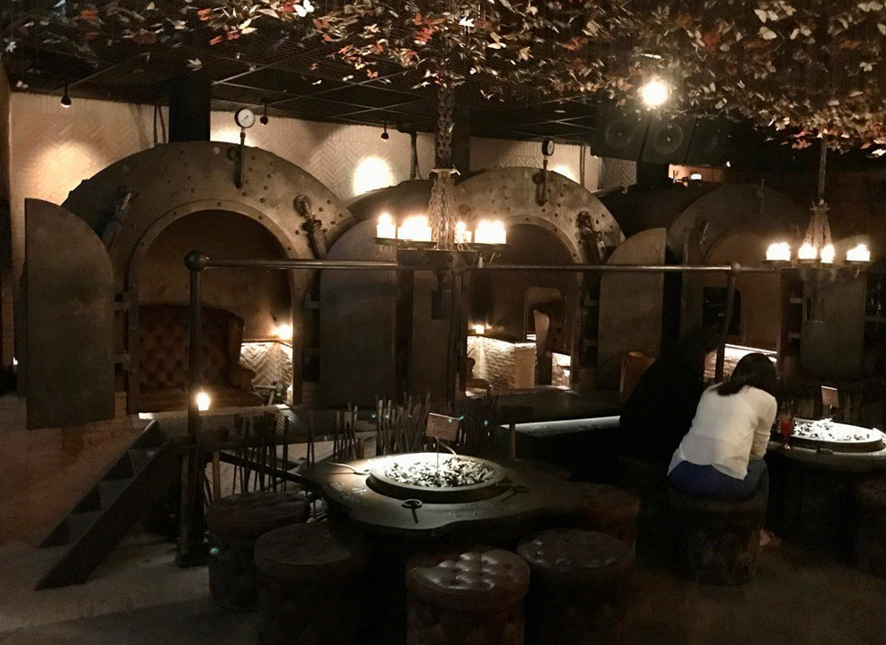 “Iron Fairies & Co”酒吧