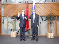 王毅会见太平洋岛国论坛秘书长普那