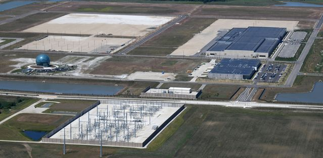 位于美国威斯康星州芒特普莱森特的富士康厂址上只有几栋建筑 图源:《华尔街日报》