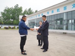 因赌博挪用公司钱财 检察官释法说理挽回公司损失