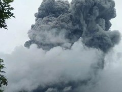 菲律宾布卢桑火山喷发 火山警戒级别上调至1级