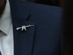 美参议院两党接近达成枪支改革提案 不包含攻击性武器禁令